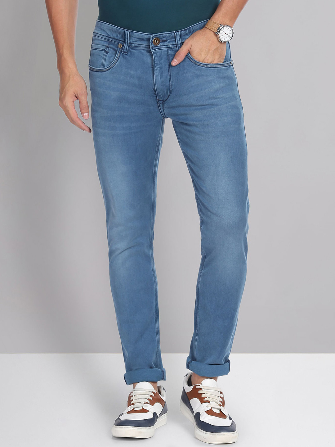 

AD By Arvind Men Skinny Fit Mid-Rise Light Fade Stretchable Cotton Regular Jeans, Blue