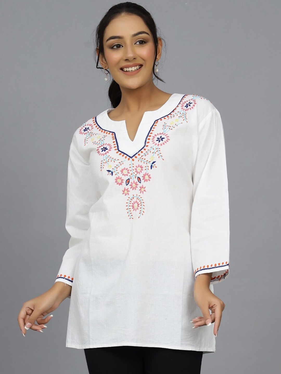 

HANDICRAFT PALACE White Floral Embellished Ethnic Cotton Longline Top