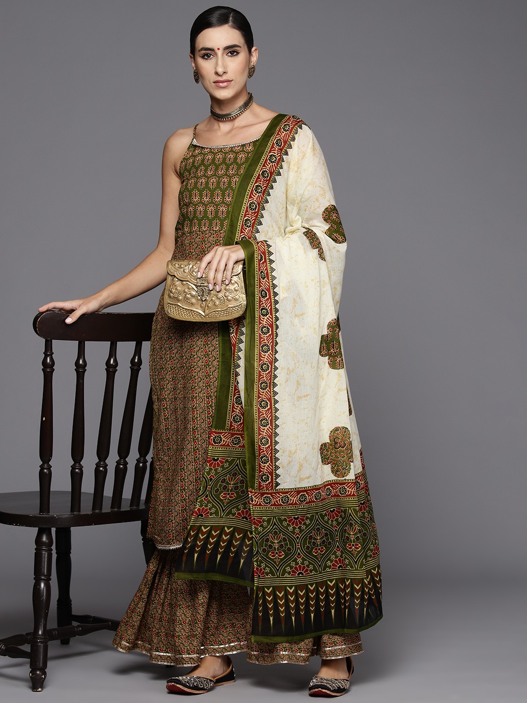 

Indo Era Women Ethnic Motifs Printed Regular Gotta Patti Kurta with Sharara & With Dupatta, Green