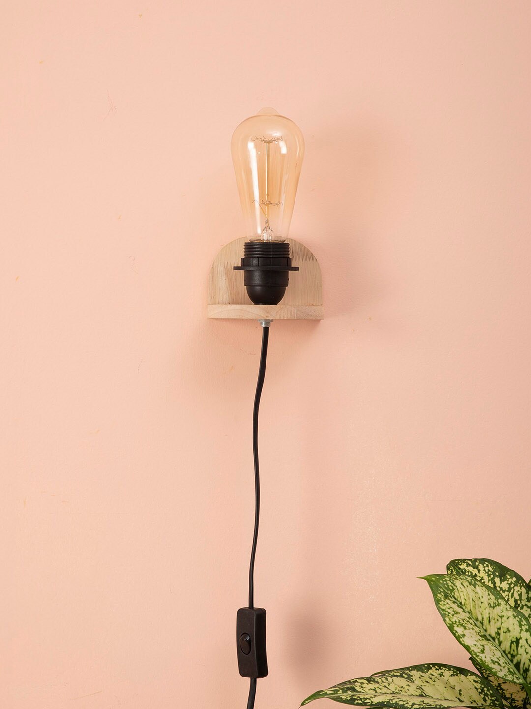 

SANDED EDGE Beige Wood Wall Lamp
