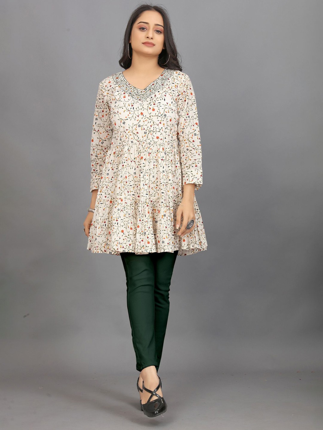 

Pari THE FASHION STUDIO Floral Printed V-Neck Pure Cotton Anarkali Kurti, Cream