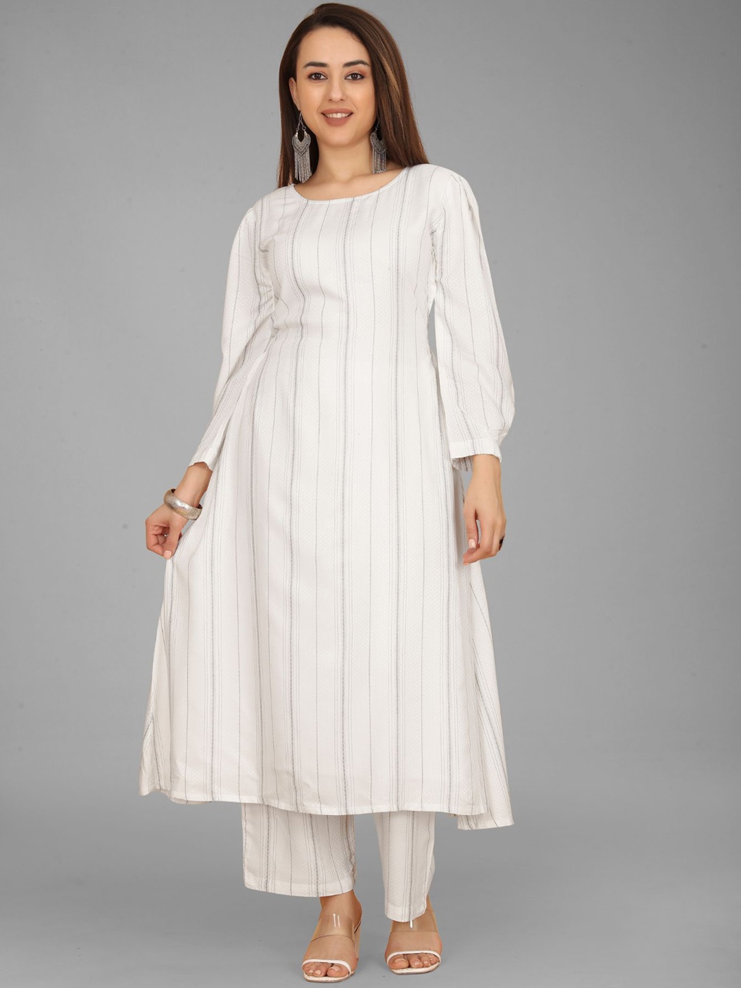 

Pari THE FASHION STUDIO Striped A-Line Kurta With Trousers, White