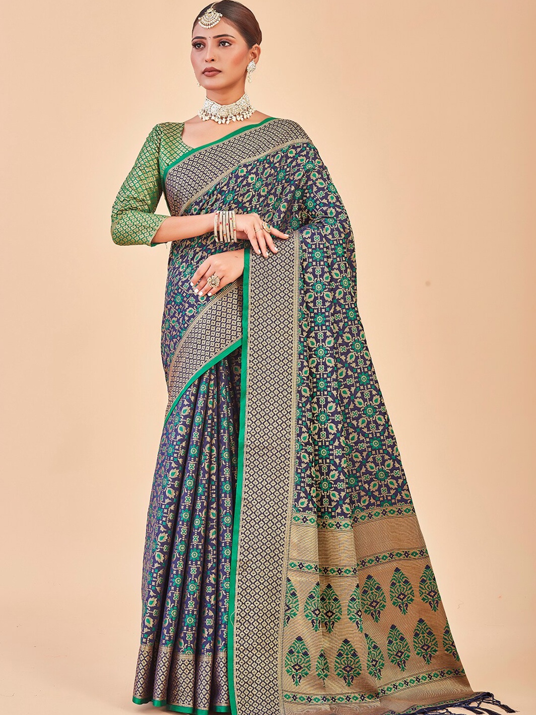 

Anouk Ethnic Motifs Woven Design Zari Organza Saree, Green