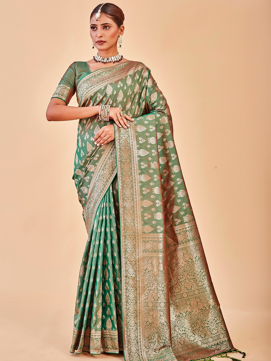 

Anouk Ethnic Motifs Woven Design Zari Banarasi Saree, Green
