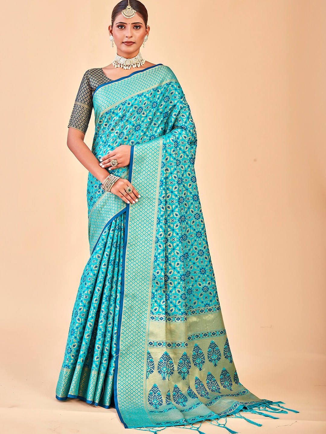 

Anouk Ethnic Motifs Woven Design Zari Organza Saree, Turquoise blue