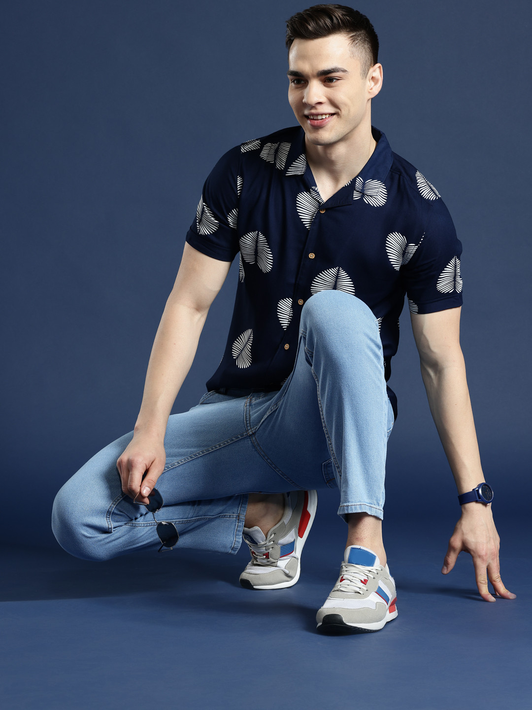 

Mast & Harbour Men Standard Printed Casual Shirt, Navy blue