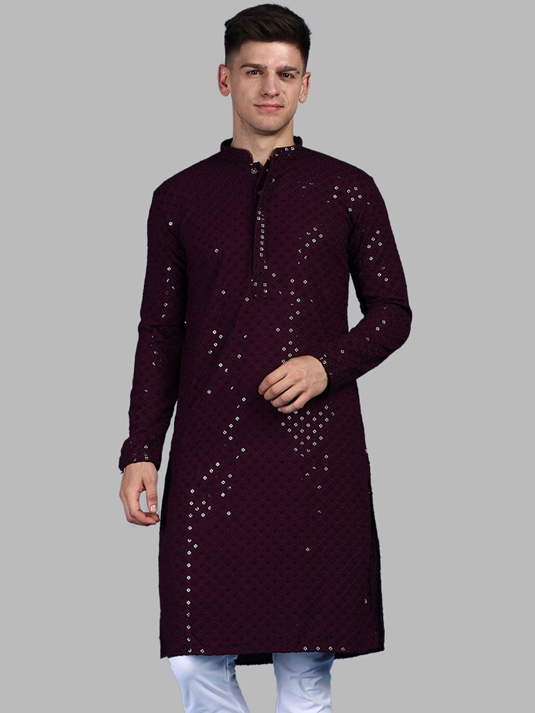 

Sanwara Mandarin Collar Embellished Straight Cotton Kurta, Purple