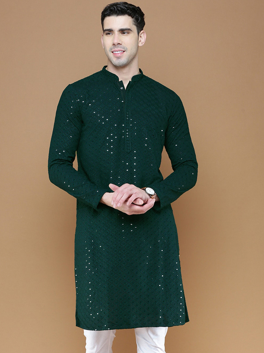 

Sanwara Geometric Embroidered Mandarin Collar Chikankari Kurta, Green
