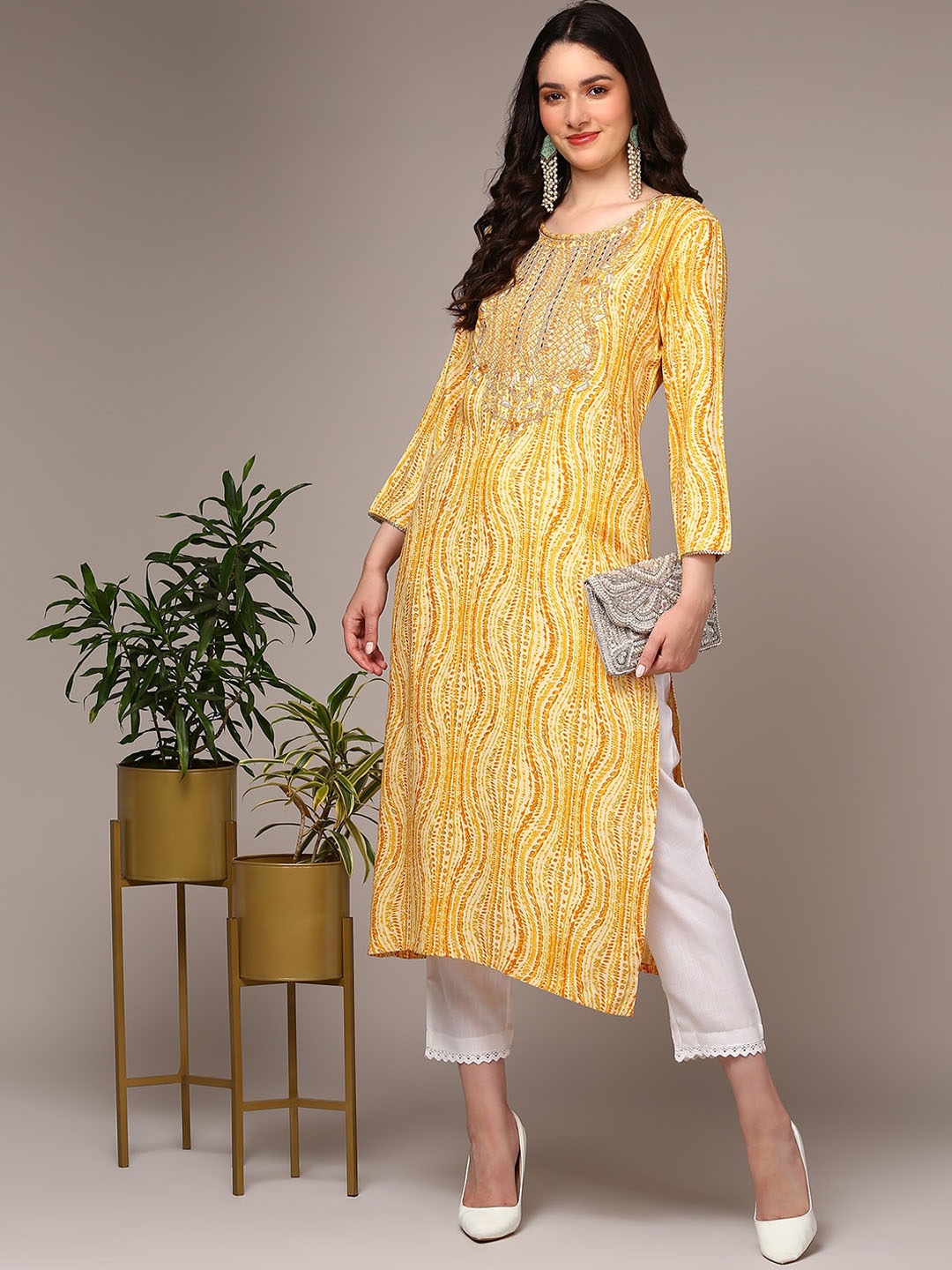 

AHIKA Abstract Printed Gotta Patti Detailed Straight Kurta, Yellow