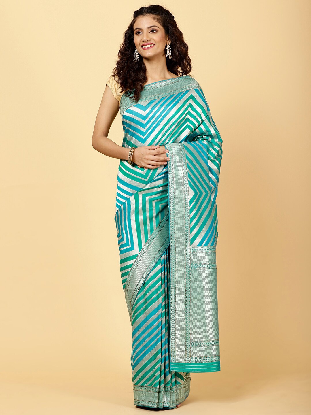 

Meena Bazaar Woven Design Zari Banarasi Saree, Green