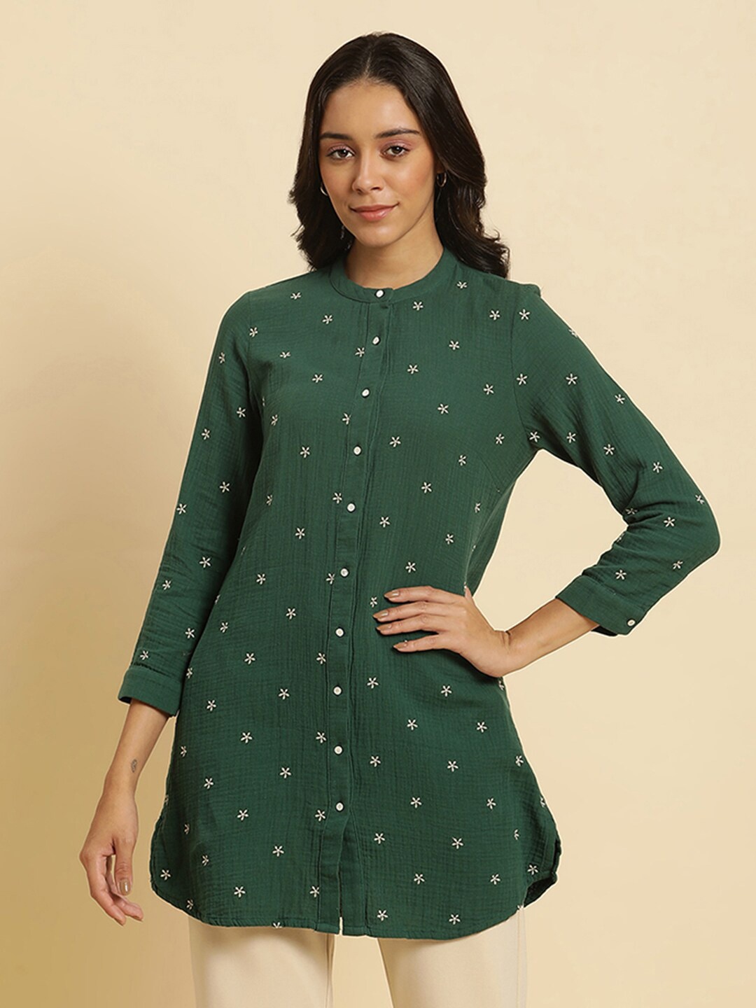 

W Floral Embroidered Band Collar Straight Kurti, Green