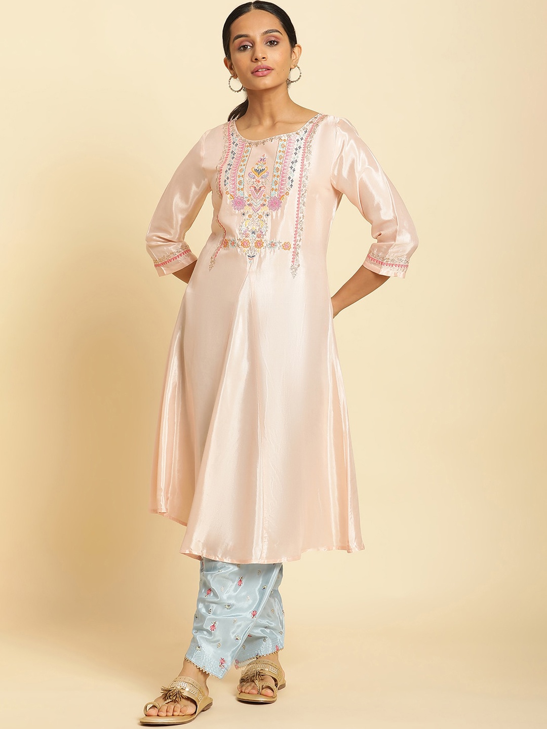 

W Ethnic Motifs Yoke Design Thread Work Straight Kurta, Pink