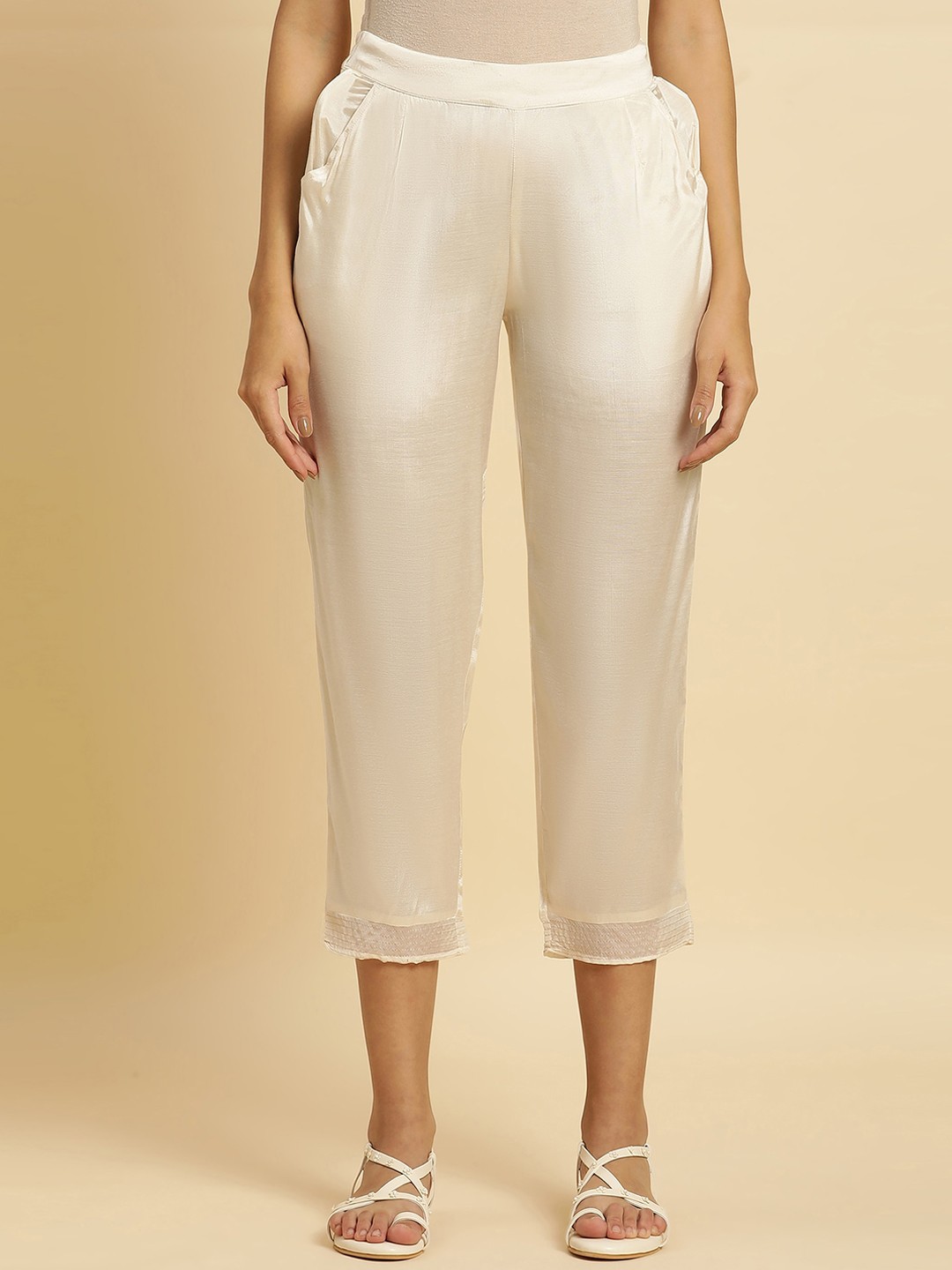 

W Women Slim Fit Mid-Rise Culottes Trousers, Off white