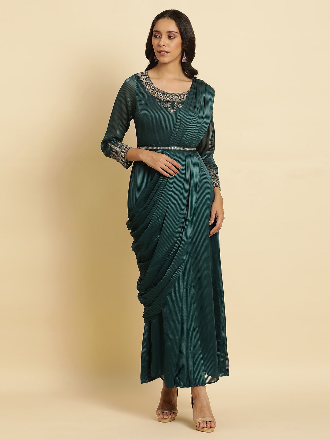 

WISHFUL Round Neck Maxi Dress, Green