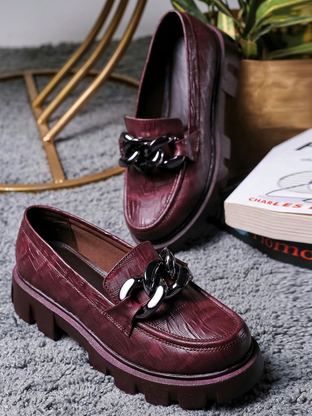 

Brauch Women Textured Padded Insole Horsebit Loafers, Maroon