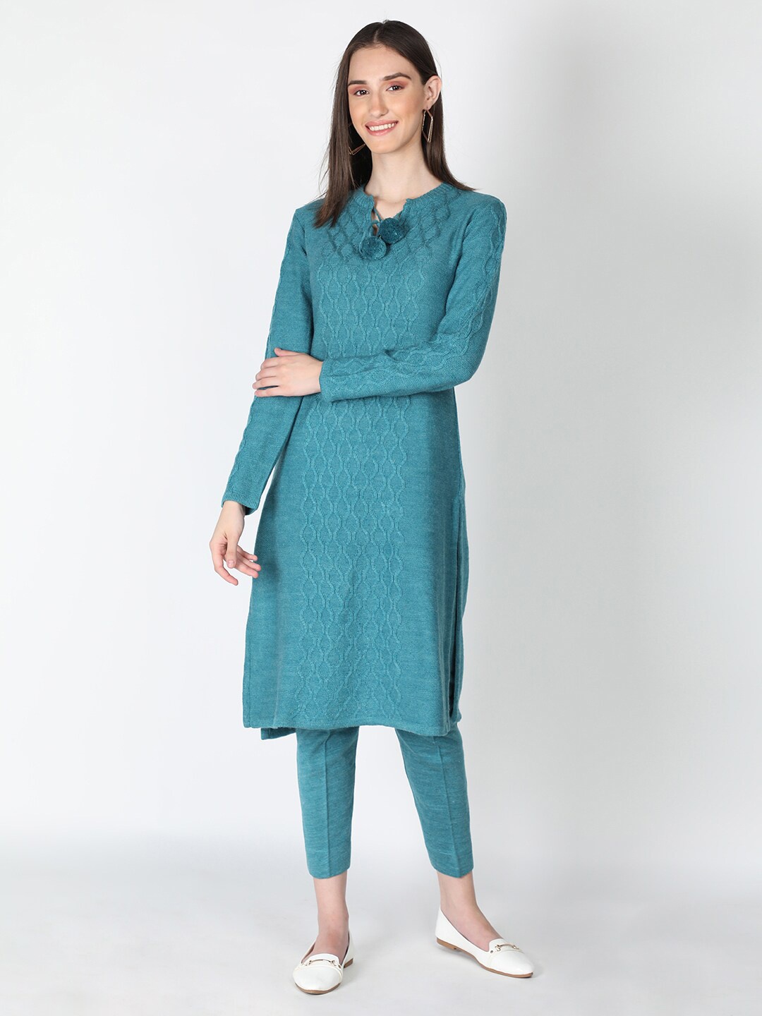 

Dlanxa Woven Design Tie-Up Neck Woolen Kurta, Teal