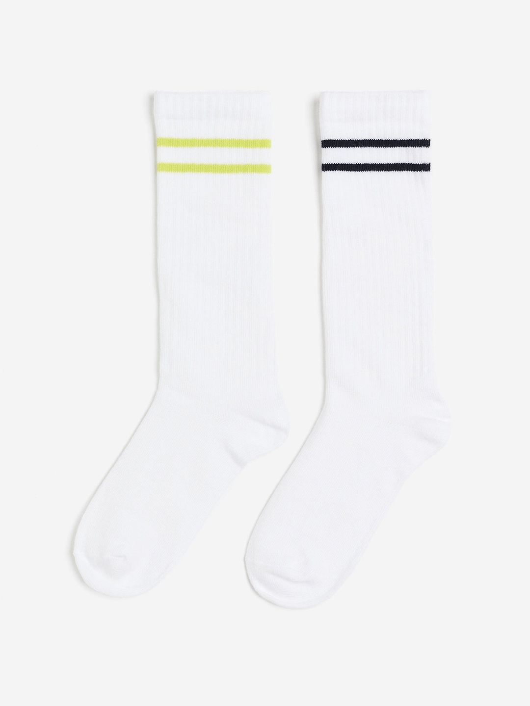

H&M Boys 2-Pack Drymove Sports Socks, White