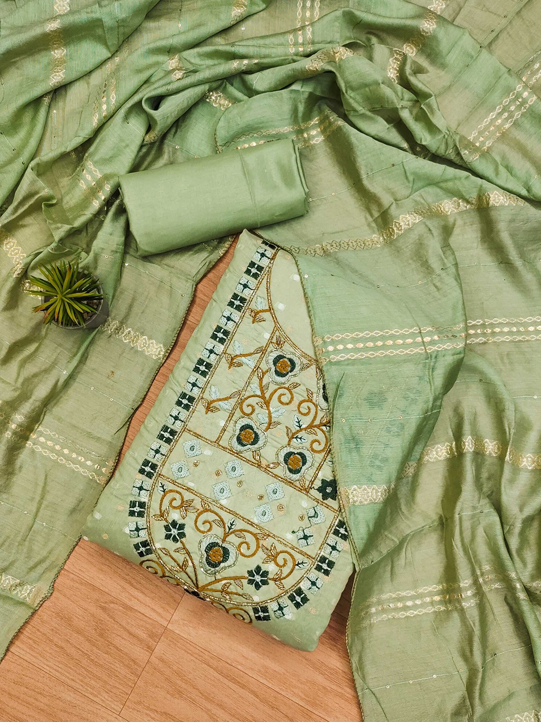 

KALINI Floral Embroidered Unstitched Dress Material, Green