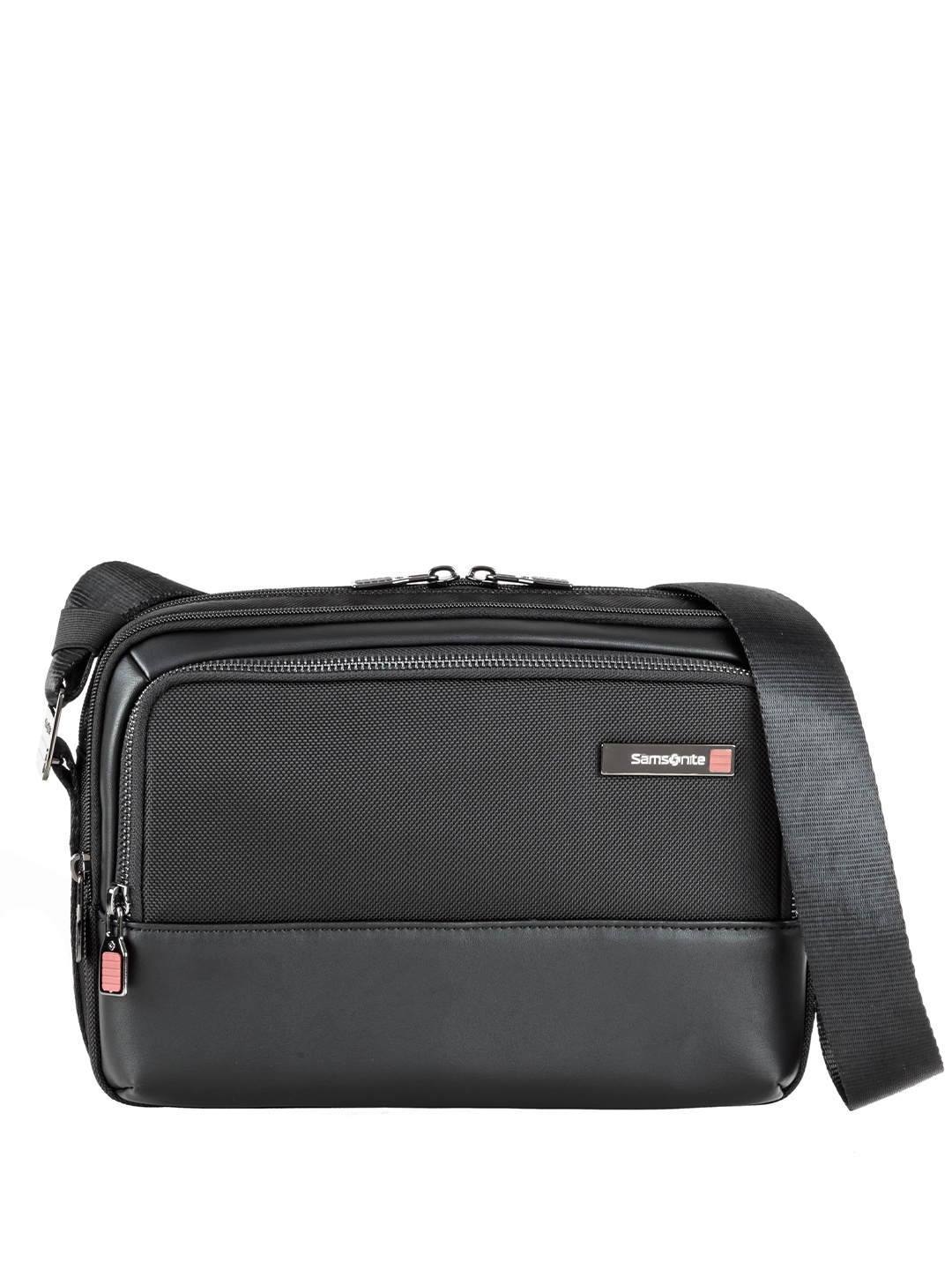 

Samsonite Unisex Black Sefton Nylon Messenger Bag