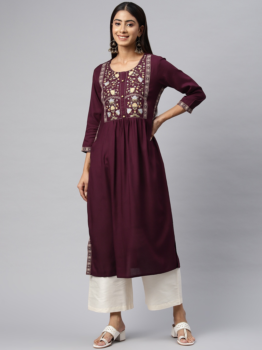 

Readiprint Floral Embroidered Thread Work Kurta, Maroon