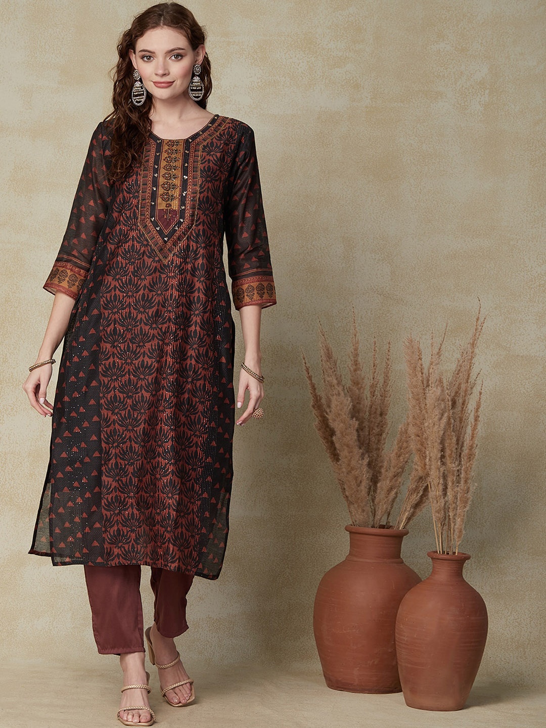 

FASHOR Floral Printed Sequins Detail Chanderi Silk Straight Kurta, Brown