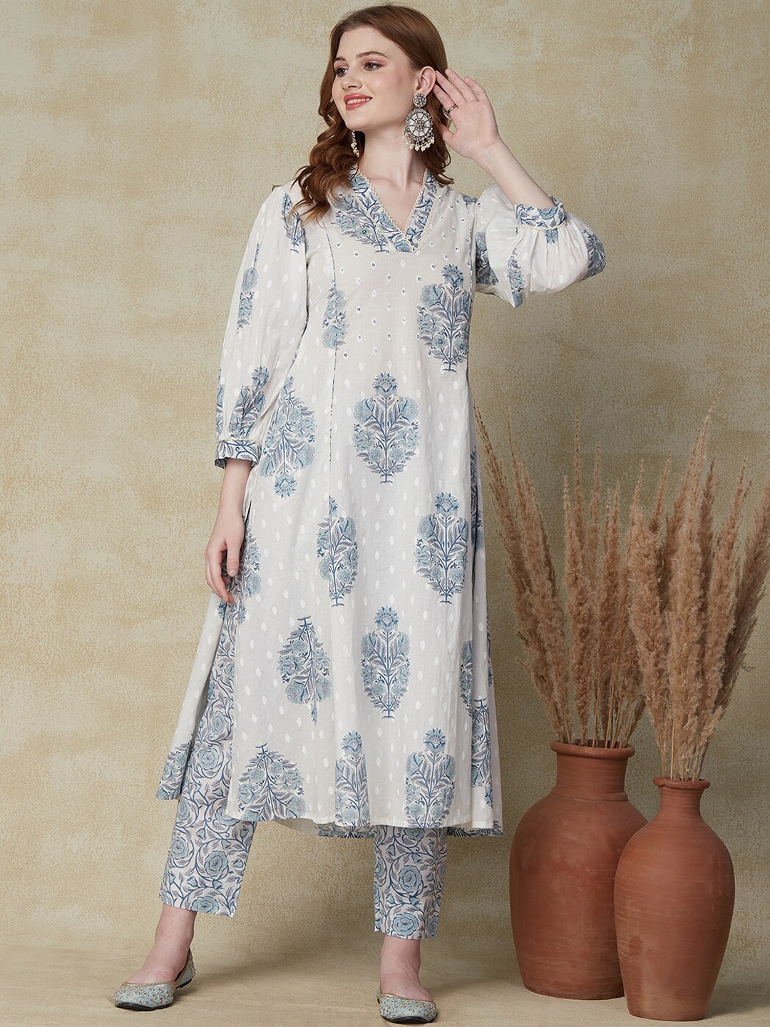 

FASHOR Ethnic Motifs Printed Regular Pure Cotton Kurta With Trousers, White