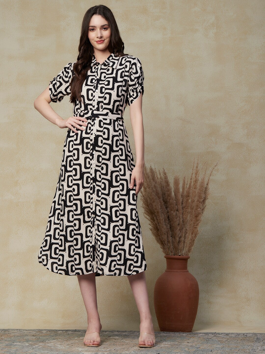 

FASHOR Off White Abstract Printed Shirt Collar A-Line Midi Dress