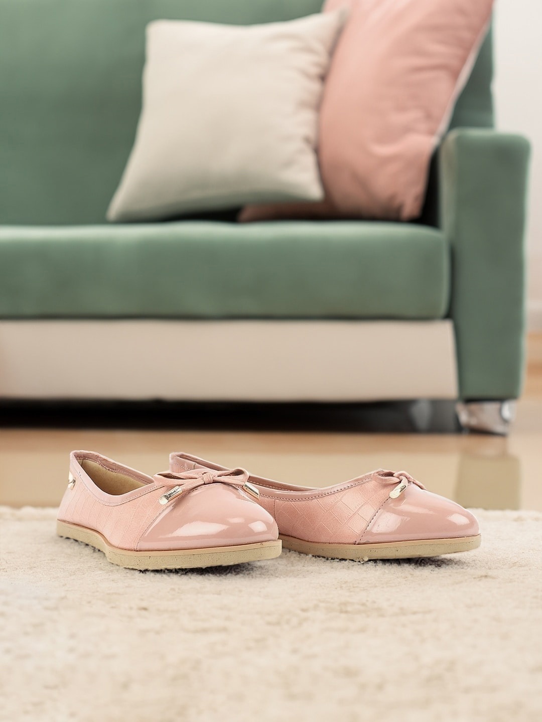 

Carlton London Textured Ballerinas With Bows, Pink