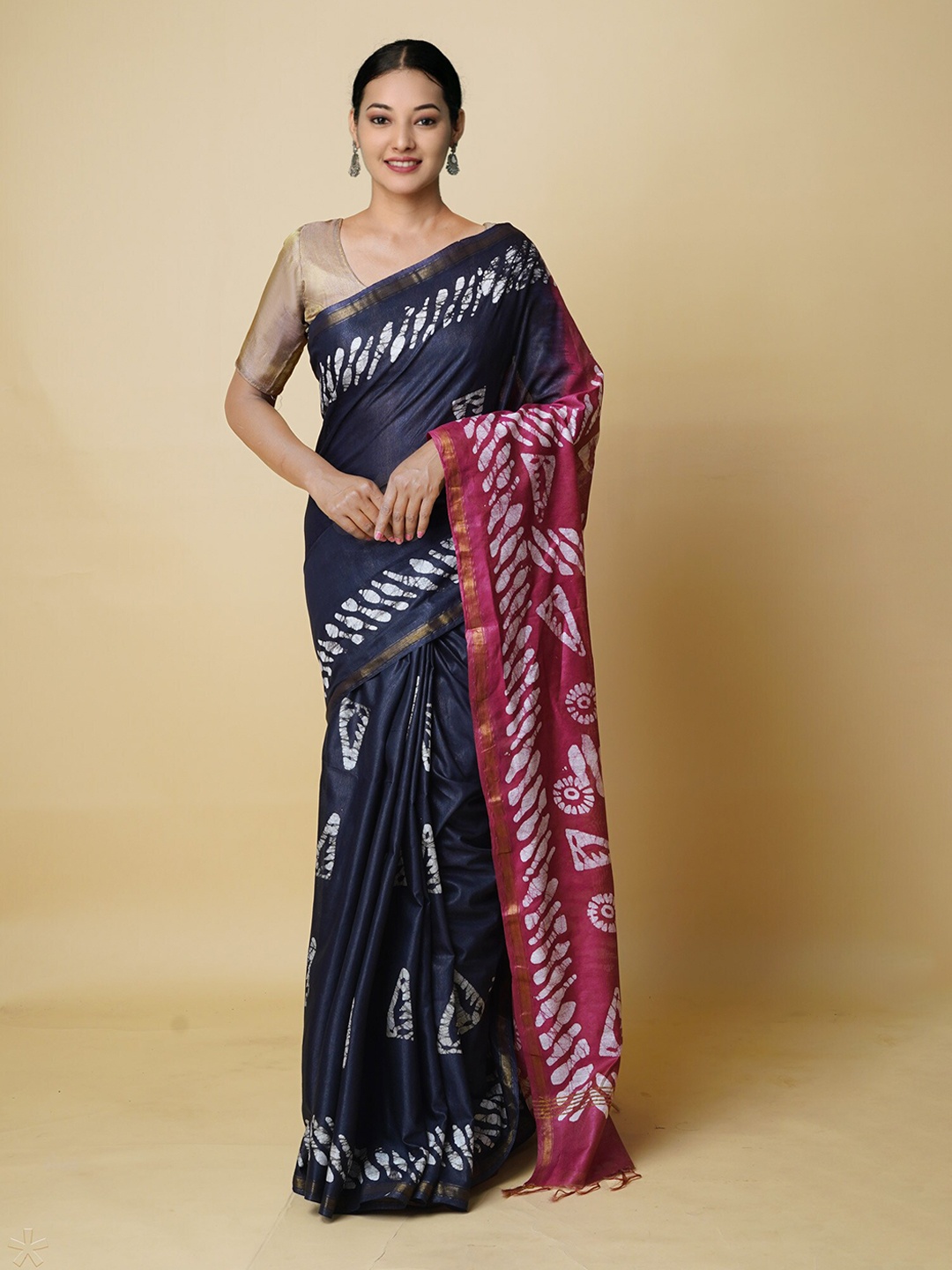 

Unnati Silks Batik Printed Zari Silk Cotton Chanderi Saree, Black