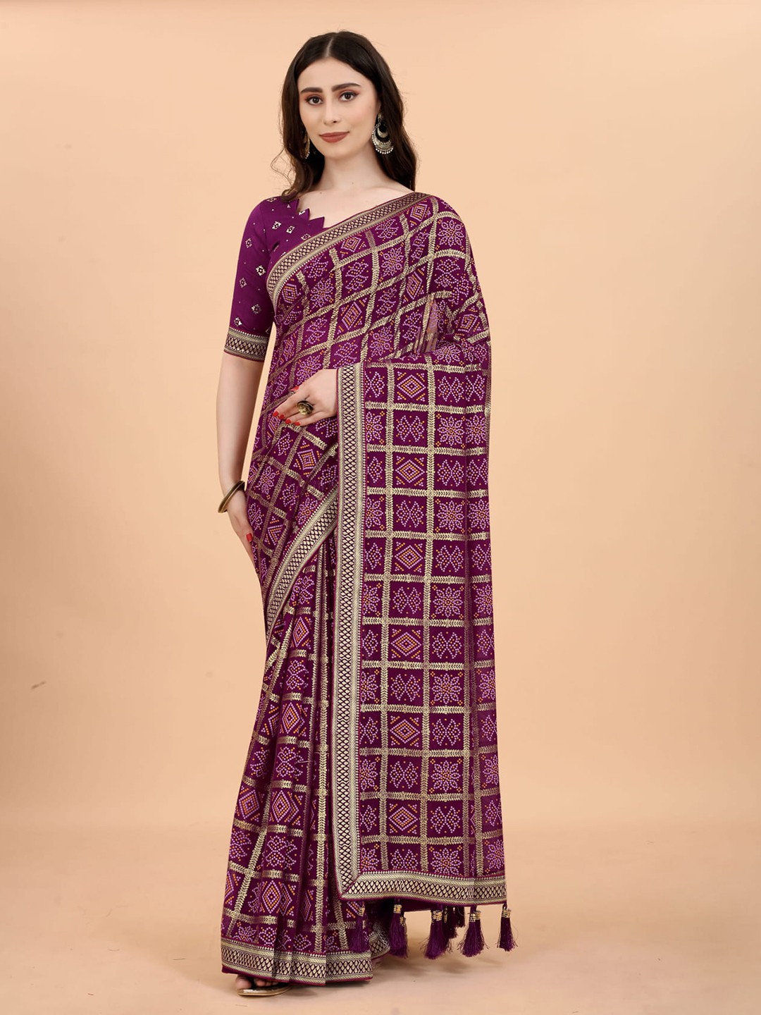 

KALINI Printed Zari Bandhani Saree, Purple