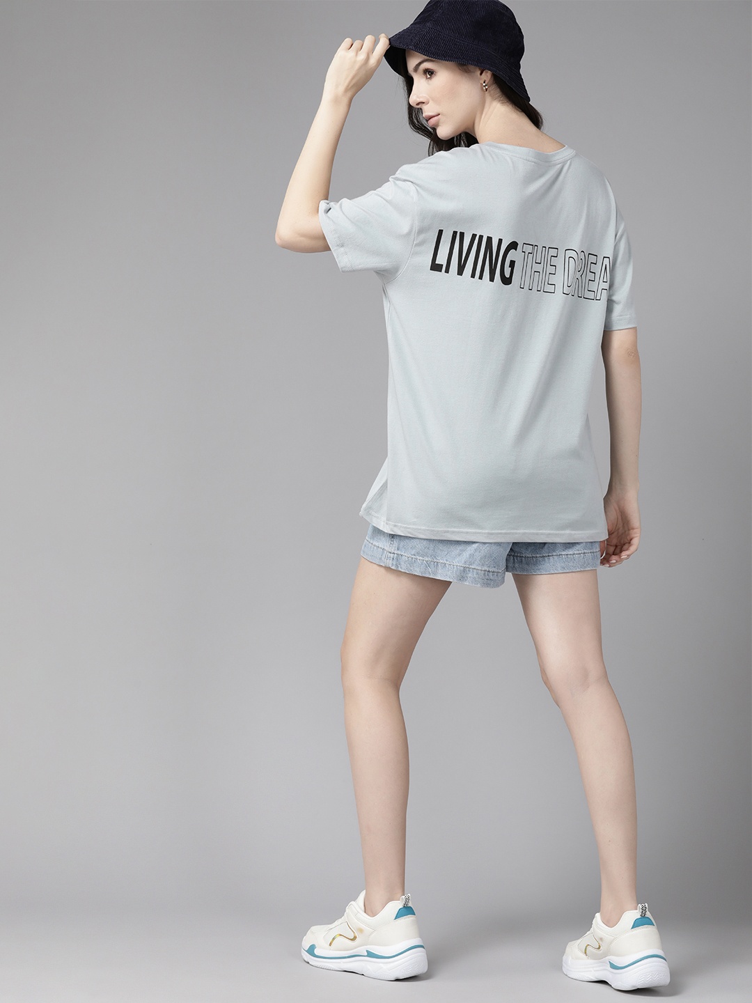 

Roadster Women Typography Printed Drop-Shoulder Sleeves Pure Cotton T-shirt, Grey