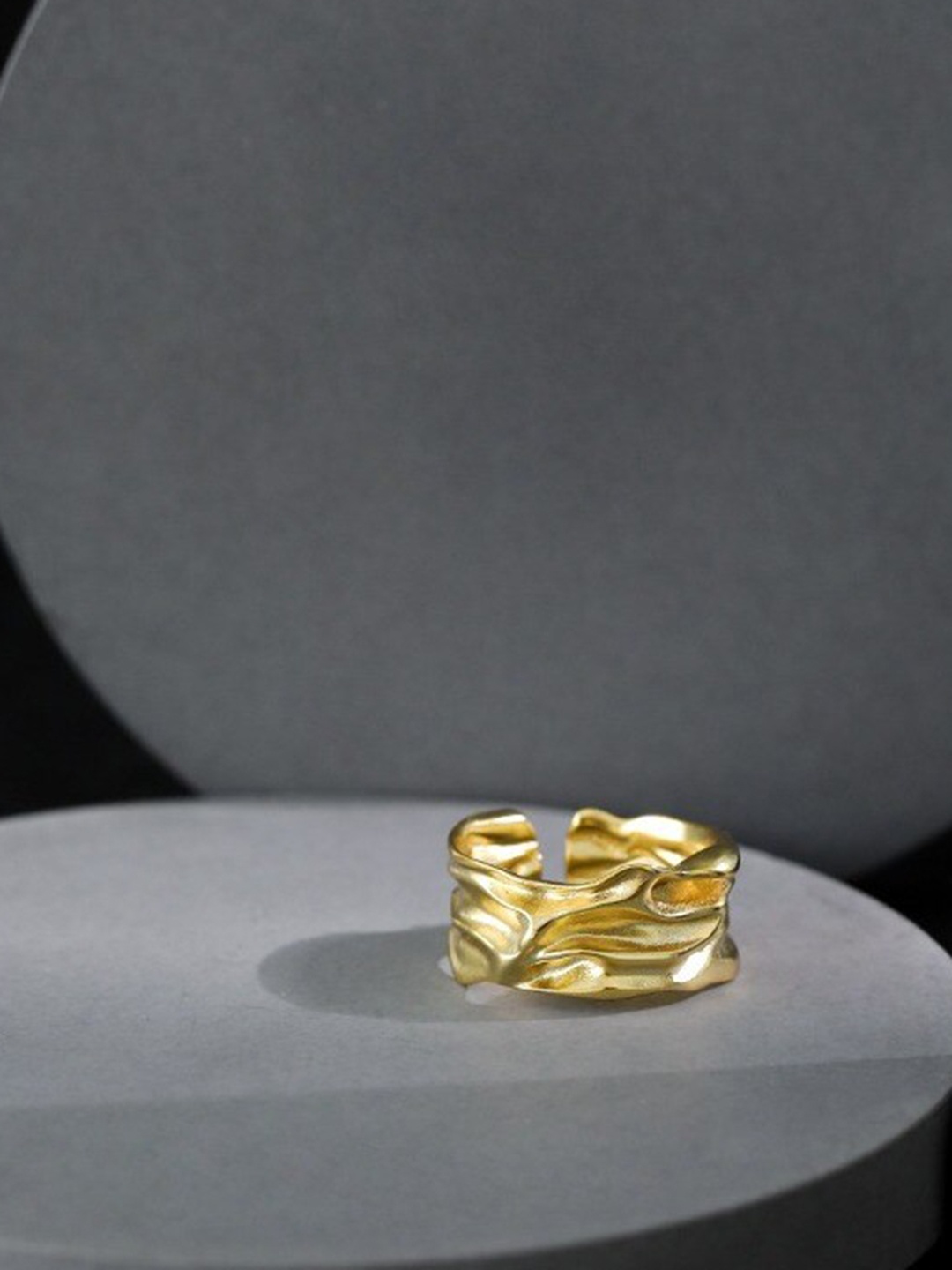 

MISS JO 92.5 Sterling Silver Royal Treasures Finger Ring, Gold