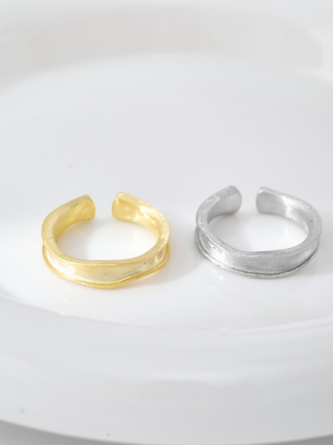 

MISS JO 92.5 Sterling Silver Dazzling Sunbeam Finger Ring