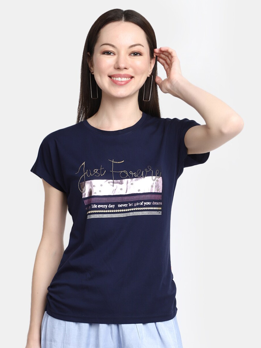 

V-Mart Typography Printed Extended Sleeves T-Shirt, Navy blue