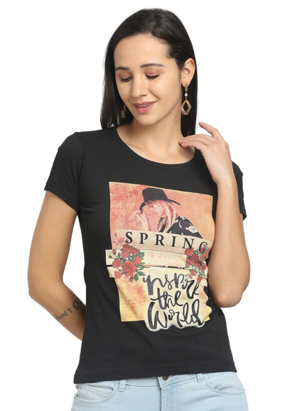 

V-Mart Typography Printed Cotton T-shirt, Black