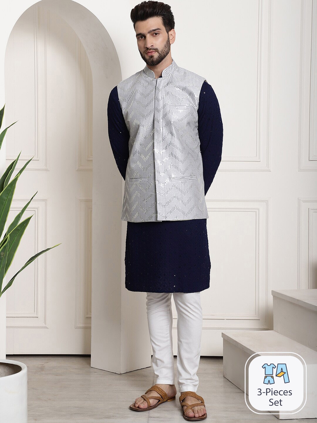 

SOJANYA Ethnic Motifs Embroidered Pure Cotton Straight Kurta With Pyjamas & Nehru Jacket, Navy blue