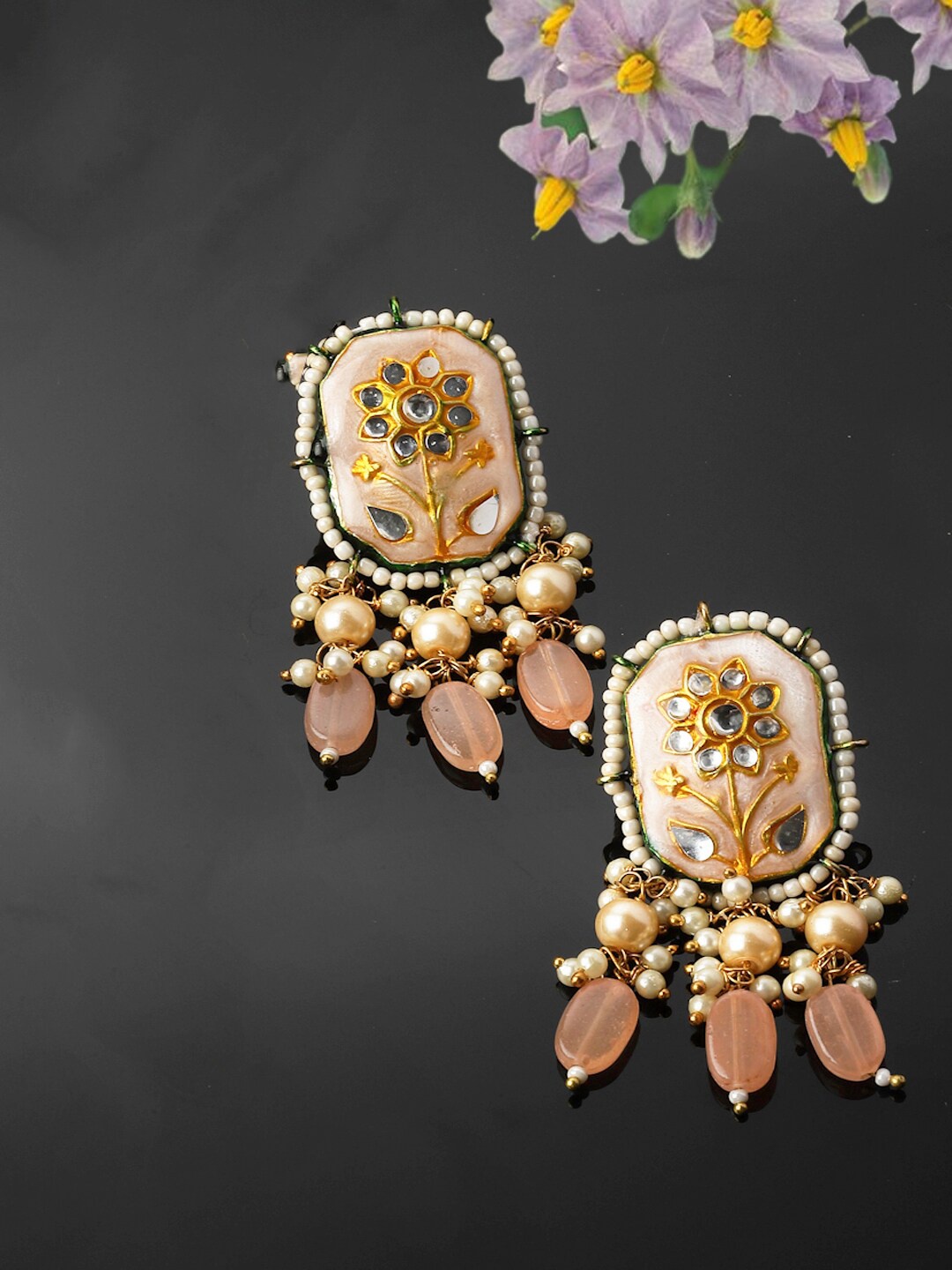 

DUGRISTYLE Kundan Contemporary Studs Earrings, Peach