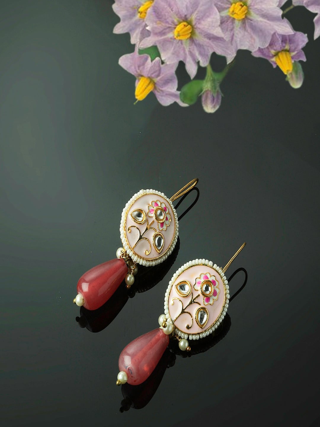 

DUGRISTYLE Gold-Plated Kundan-Studded Contemporary Drop Earrings