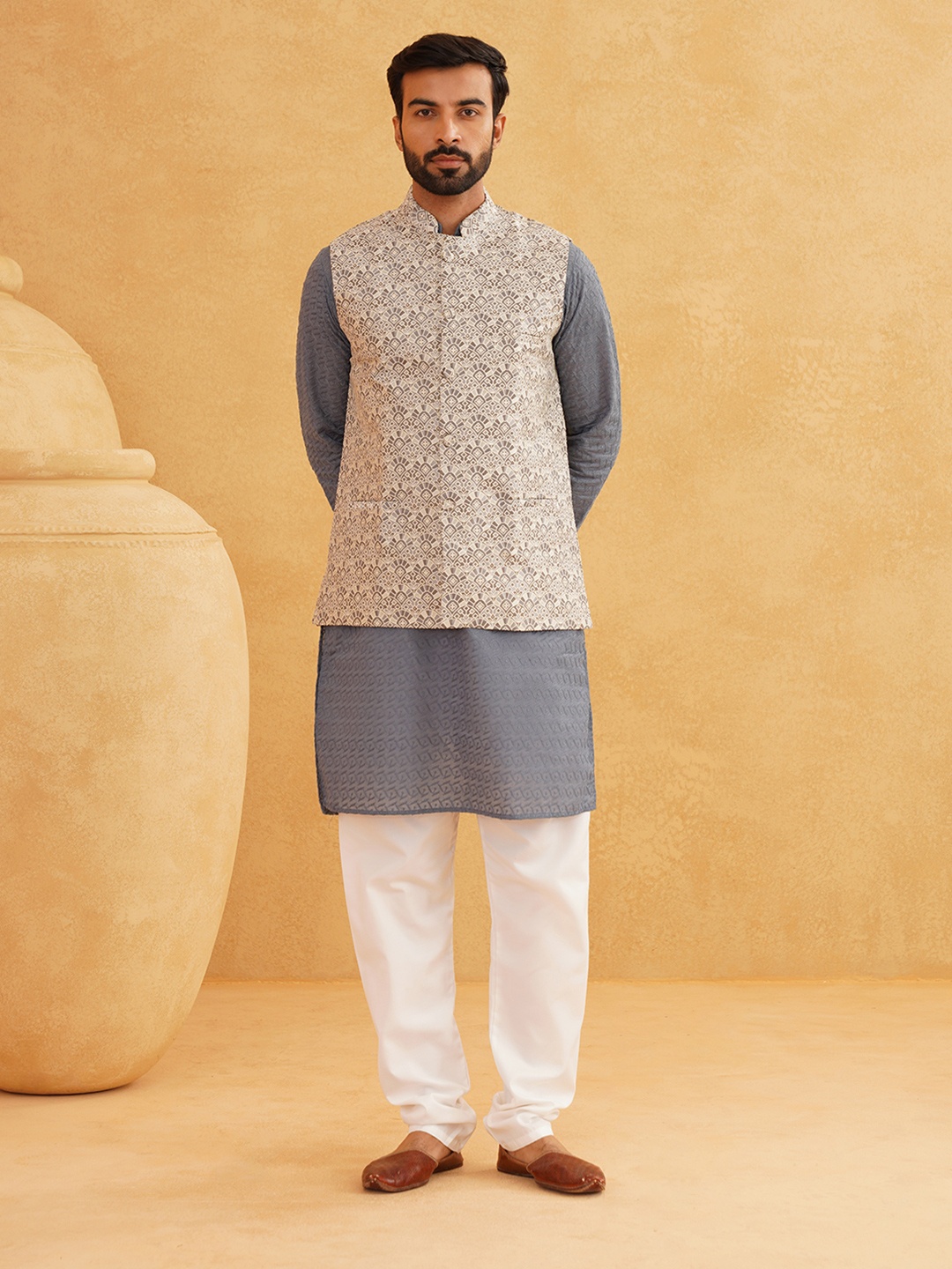 

SOJANYA Ethnic Motifs Embroidered Regular Pure Cotton Kurta With Pyjamas & Nehru Jacket, Grey