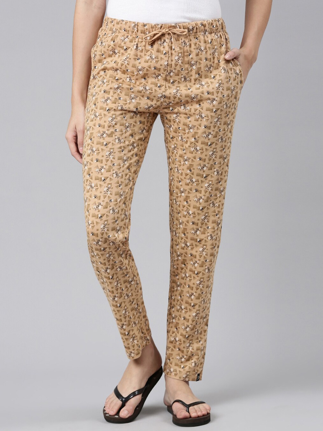 

TWIN BIRDS Women Printed Pure Cotton Lounge Pant, Beige