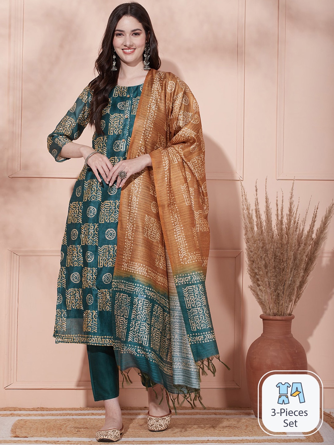 

FASHOR Ethnic Motifs Printed Kantha Work Kurta with Trousers & Dupatta, Green