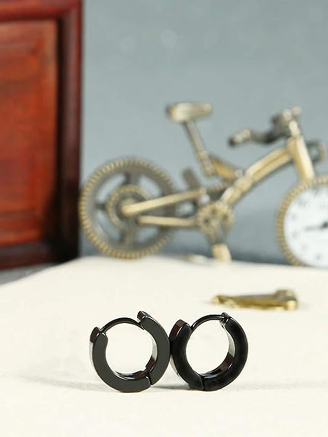 

KARISHMA KREATIONS Pack Of 2 Contemporary Earrings, Black