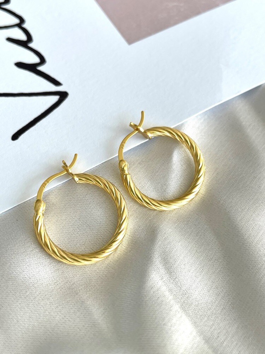 

MISS JO 92.5 Sterling Silver Gold-Toned Contemporary Hoop Earrings