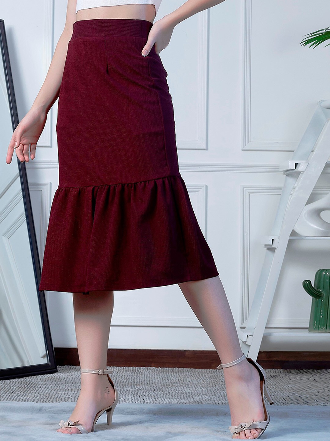 

NEUDIS Trumpet Midi Skirt, Maroon