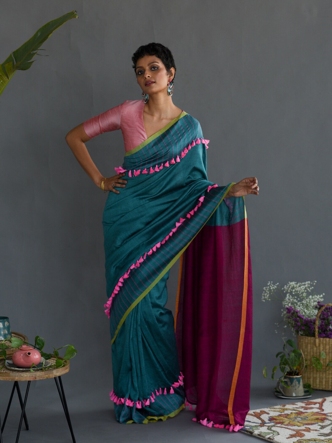 

Suta Colourblocked Saree, Teal