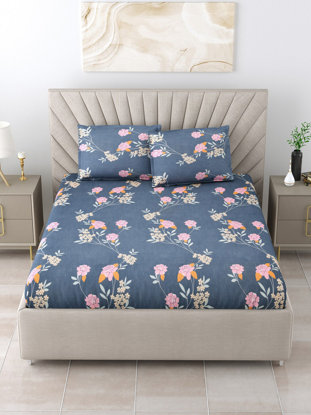 

Salona Bichona Navy Blue & Pink Floral Printed 144 TC Queen Bedsheet With 2 Pillow Covers