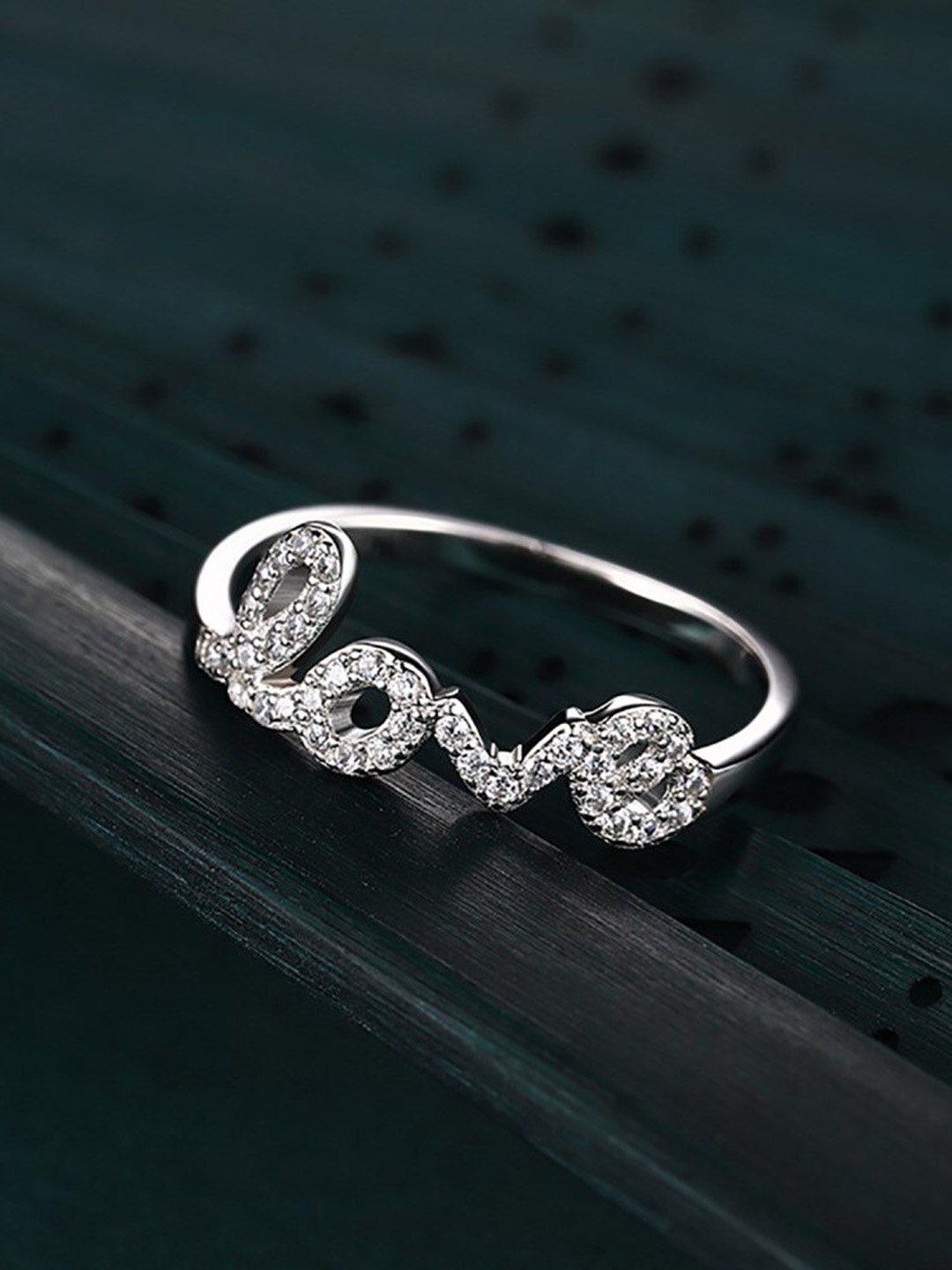 

MISS JO 92.5 Sterling Silver Stone Studded Whispers Of Love Finger Ring