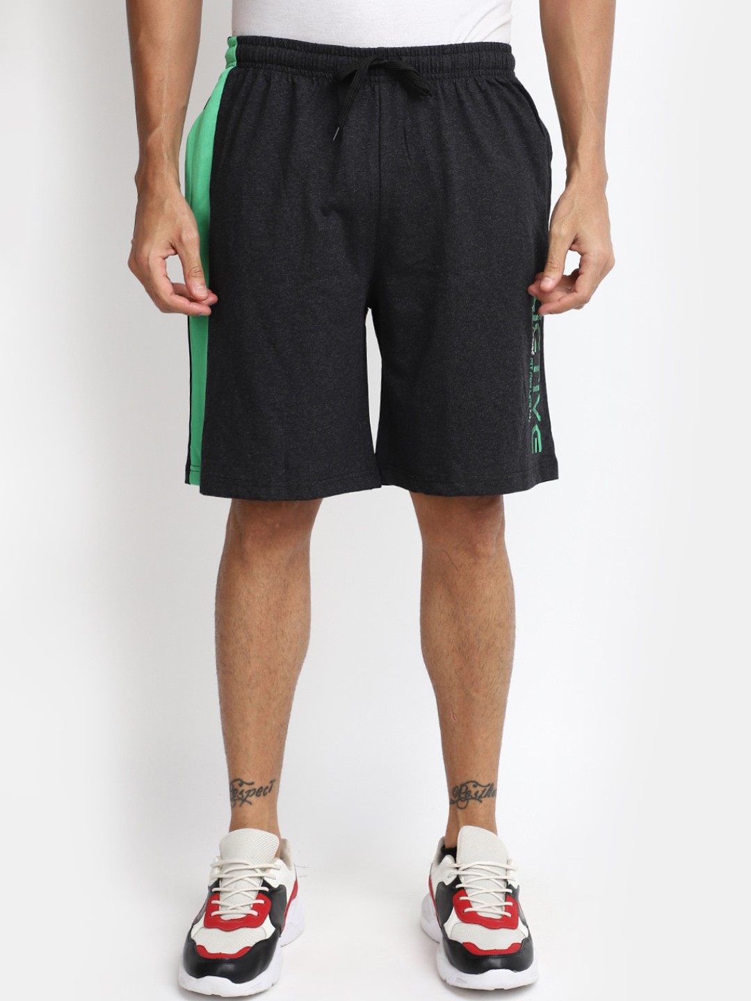 

V-Mart Men Colourblocked Cotton Shorts, Grey