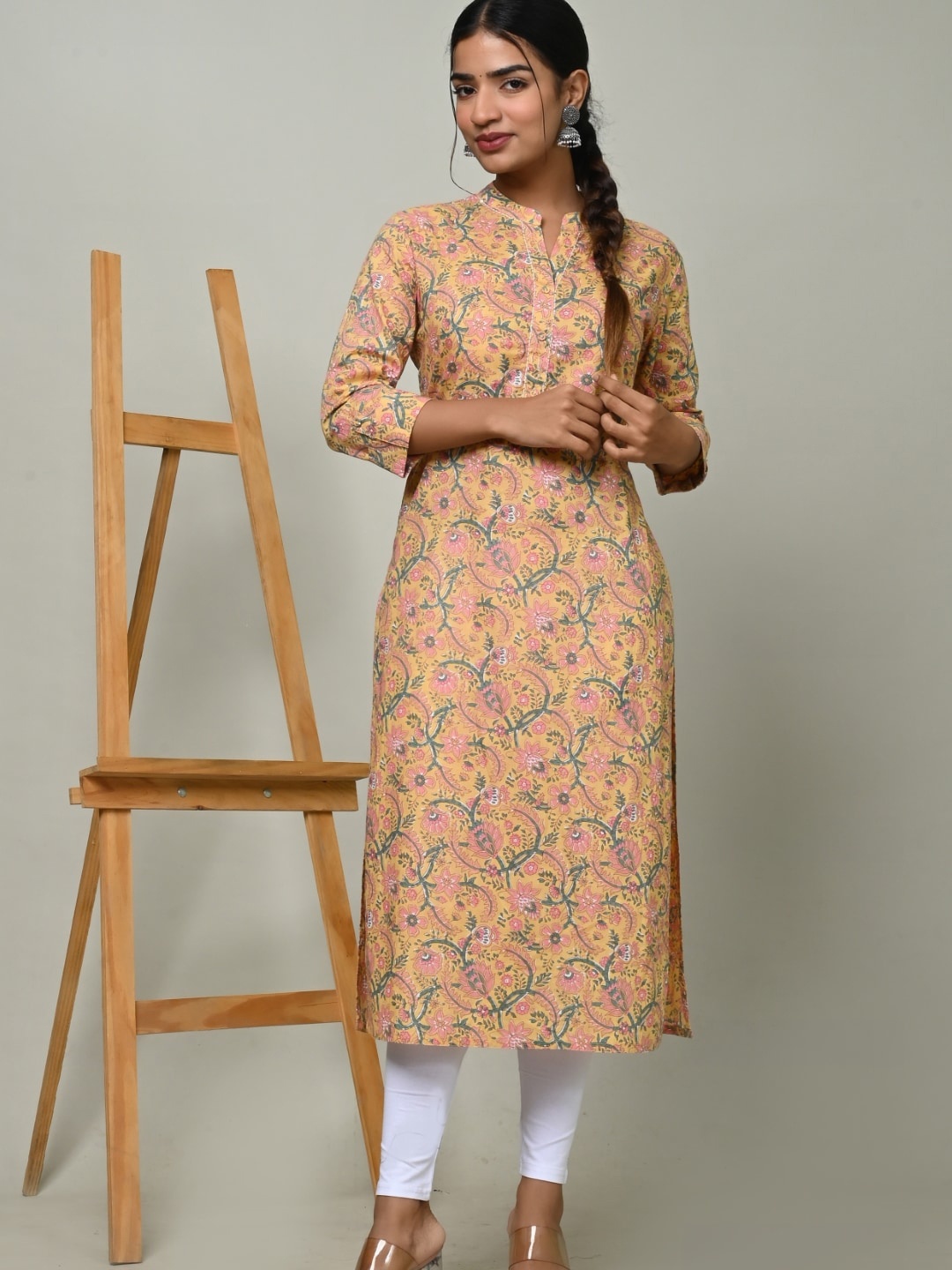 

Nishika Women Ethnic Motifs Printed Cotton Kurta, Yellow