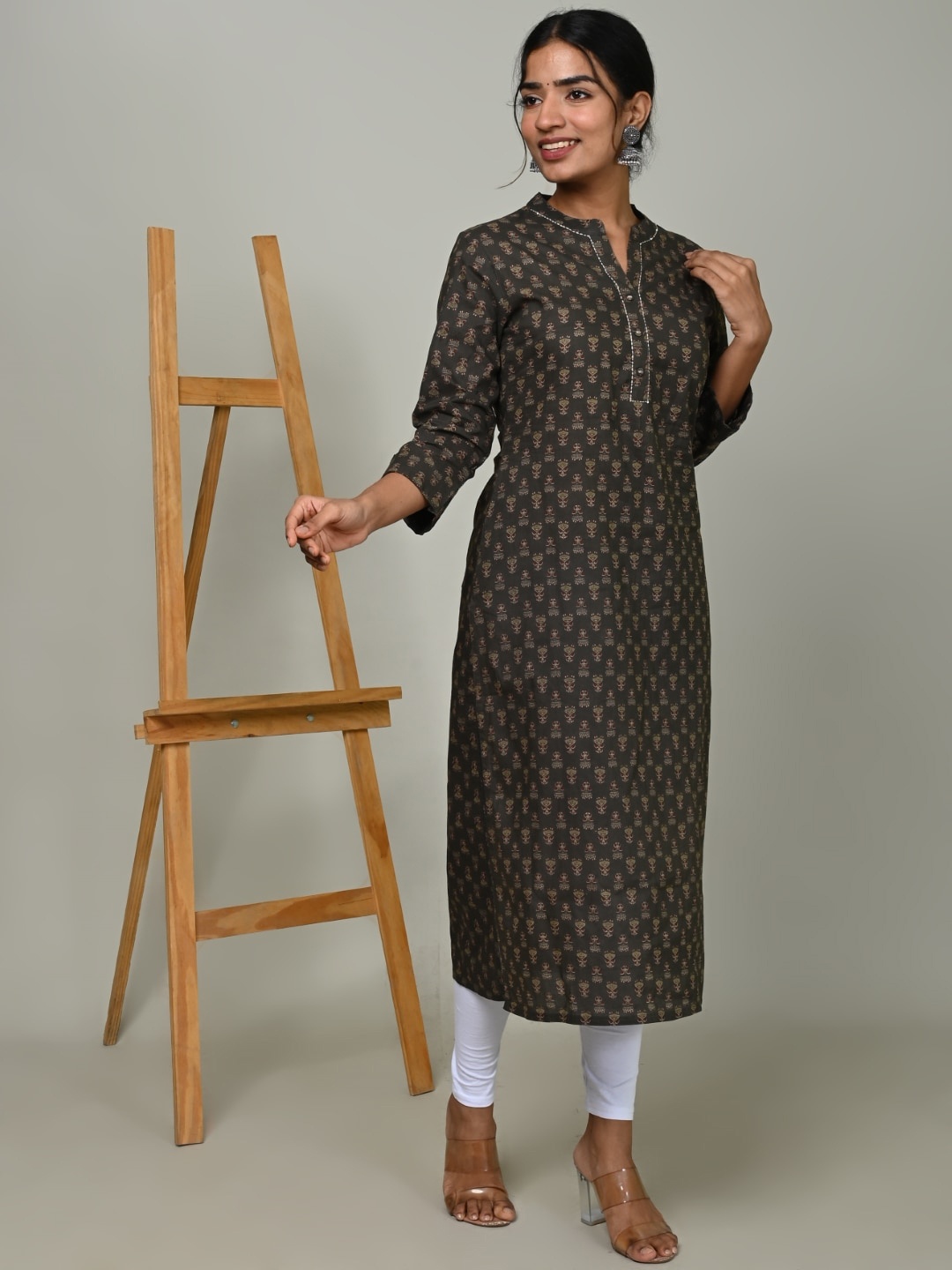 

Nishika Women Ethnic Motifs Printed Cotton Kurta, Grey